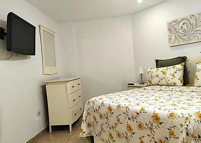 In San Marino Complex * Los Cristianos (Tenerife)